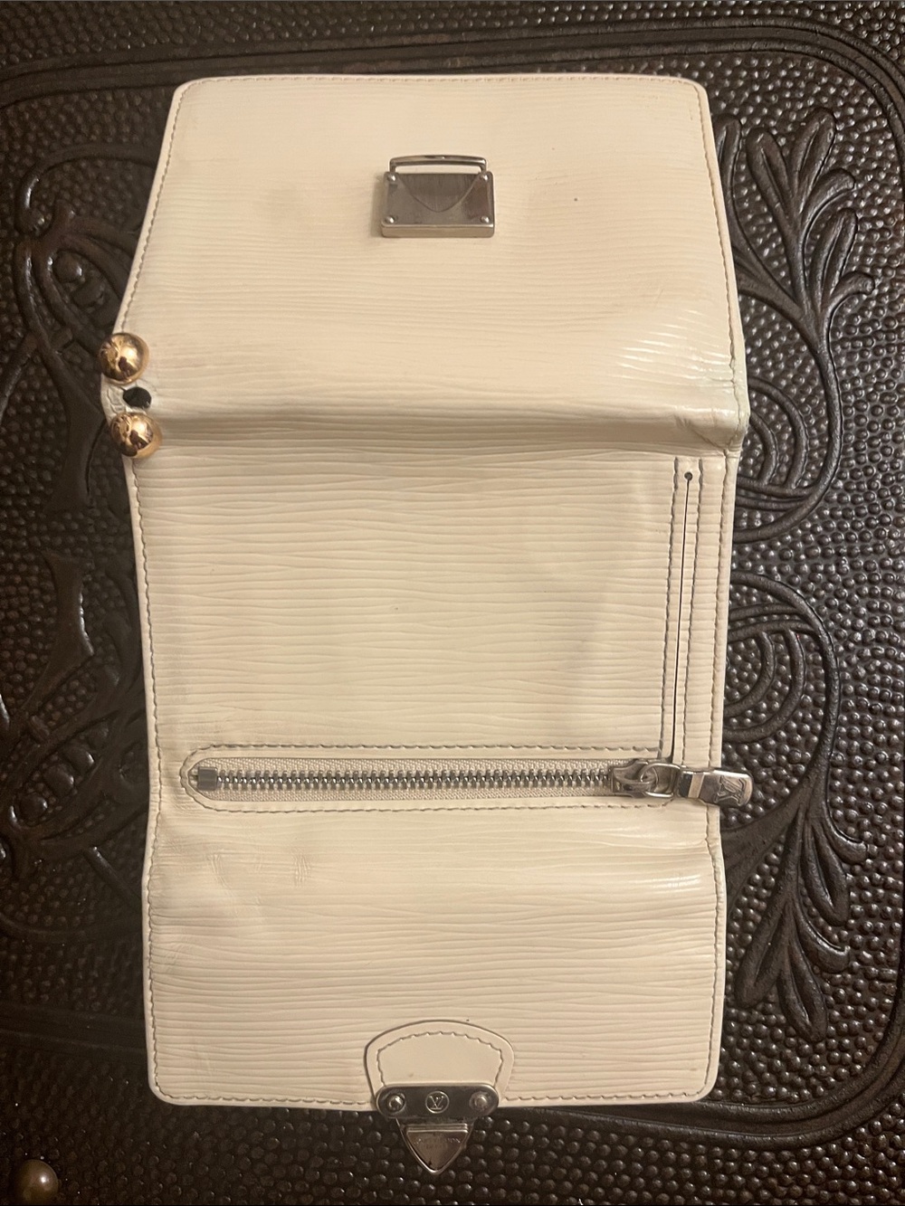 Louis Vuitton Cream Epi Leather Small Wallet with Silver-Tone Lock - Picture 6 of 16